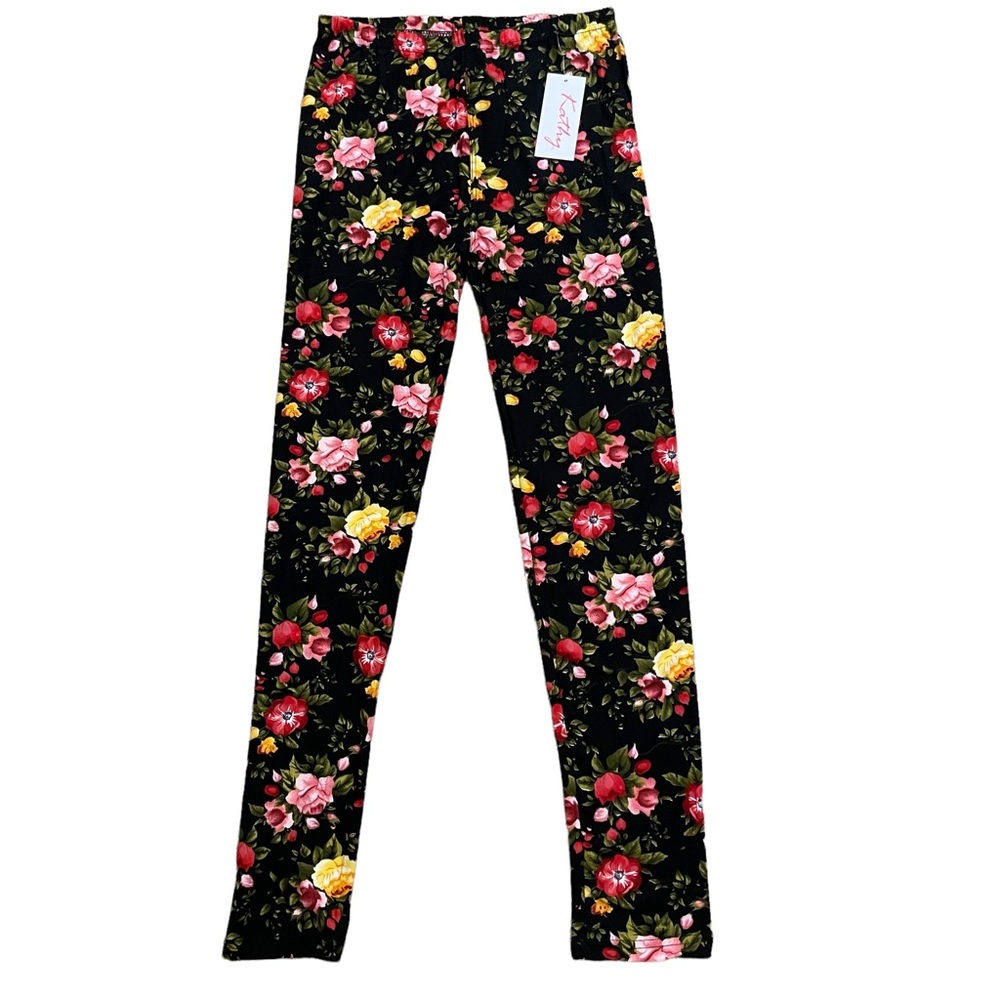 NWT Kathy Flowered Leggings.  Size S/M